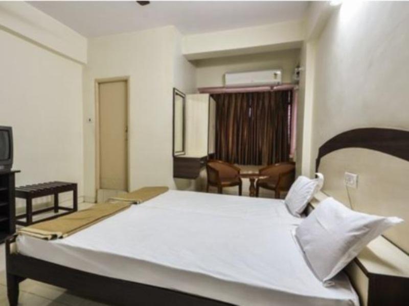 Hotel Maya Deluxe Haïdarabad Extérieur photo