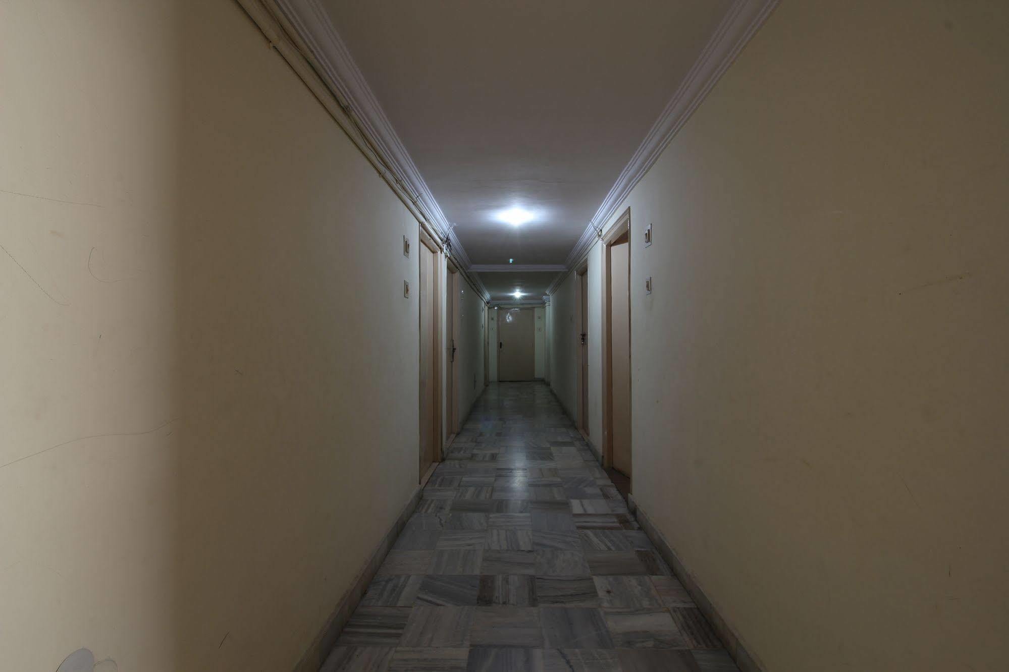 Hotel Maya Deluxe Haïdarabad Extérieur photo